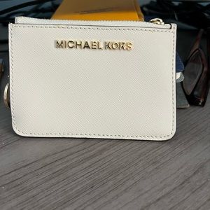 Michael Kors change purse